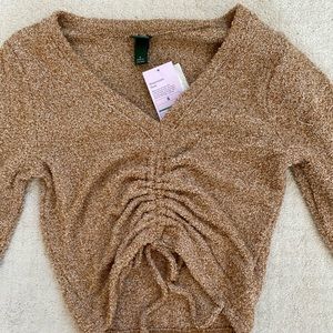 Brown cropped sweater